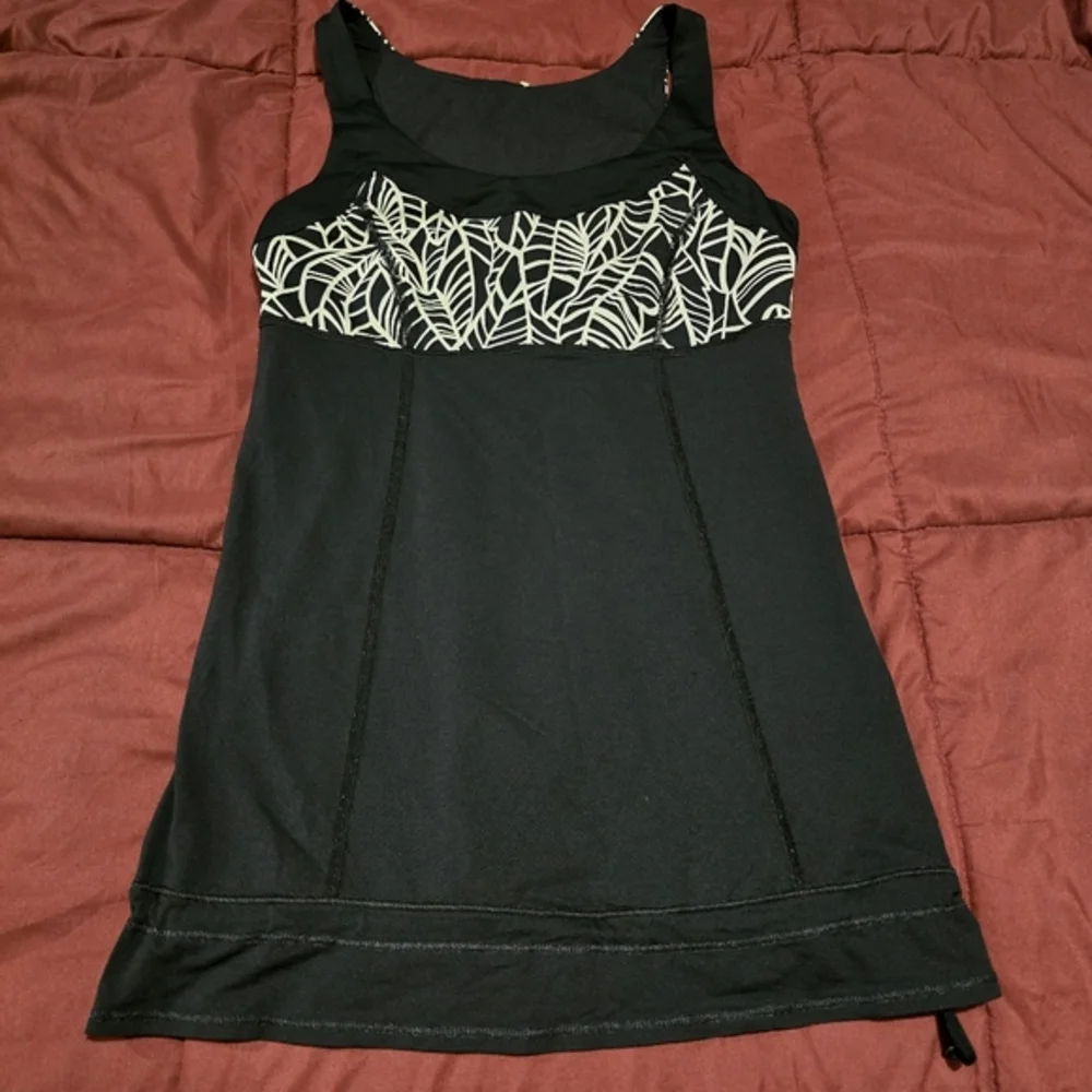 Lululemon Black White Cinch Waist Athletic‎ Tank Top Size 4 Running Yoga